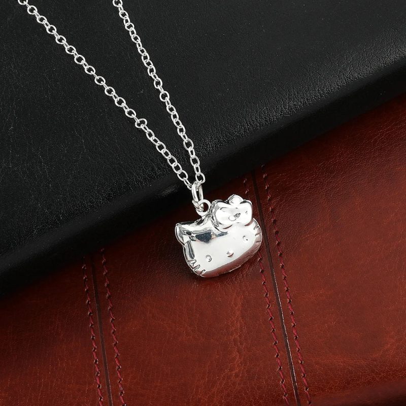 Y2K Hello Kitty Sanrio Necklace with Imitation Pearl Chain - Image 4